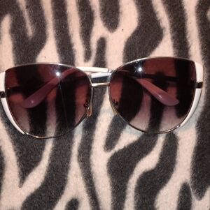 Elle Black and White Sunglasses